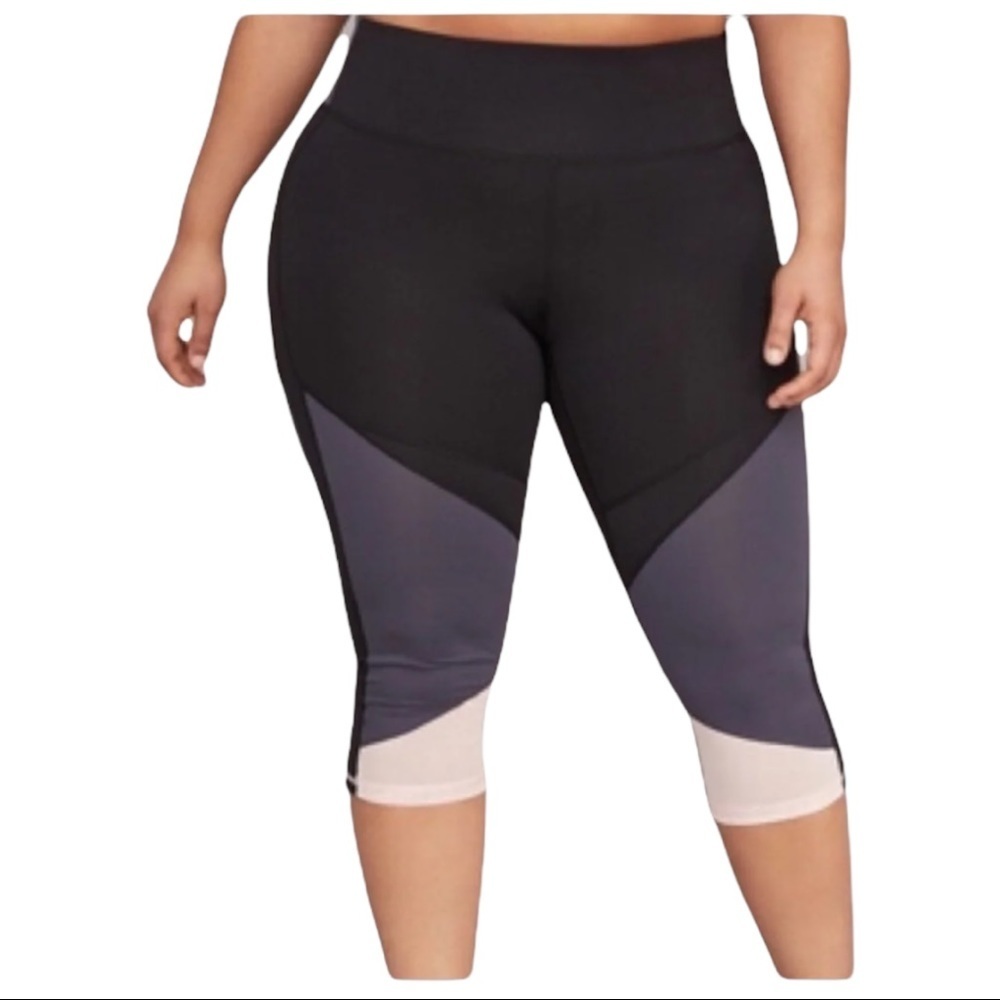Lane Bryant Livi Active Dry-Wick Colorblock Capri